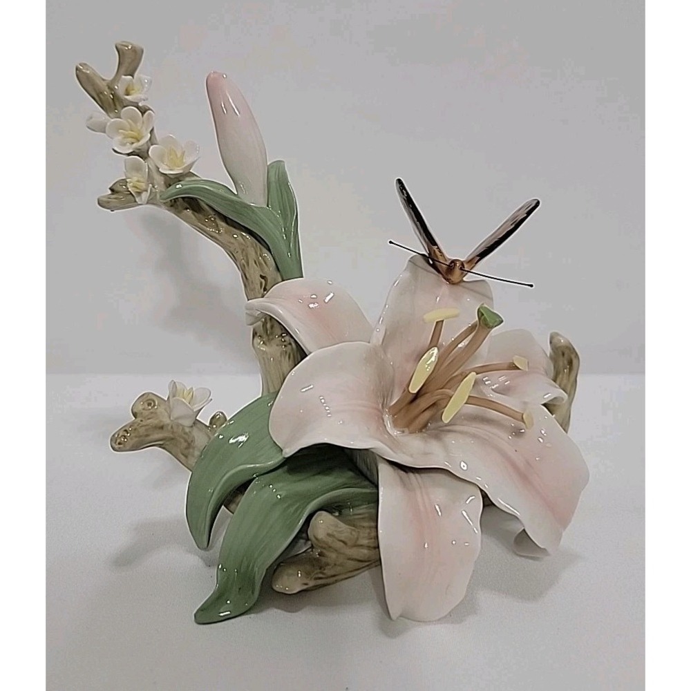 Always And Forever, Madonna Lily And Butterfly, Art‎ Nouveau Style, 6.5" Tall